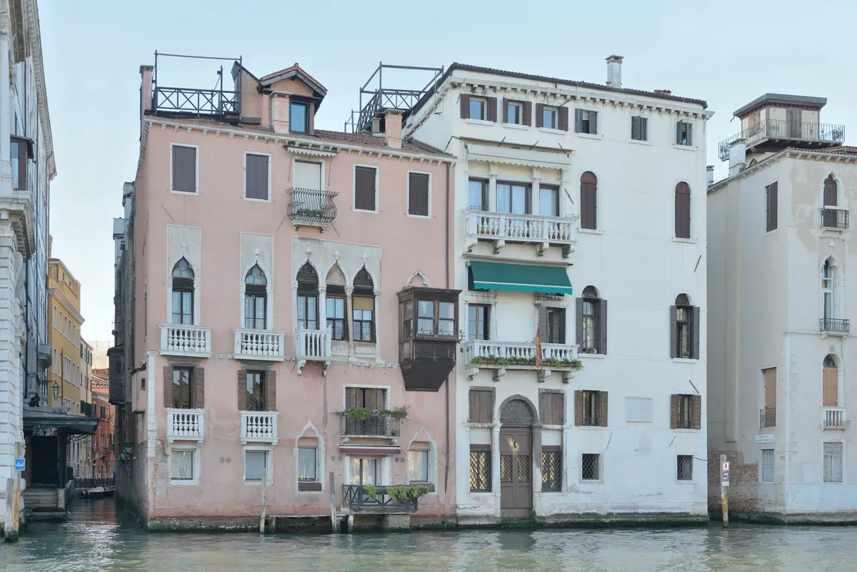Palazzo Barbarigo Minotto on the Grand Canal, home of the Musica a Palazzo evenings, opera in Venice, opera houses in Italy